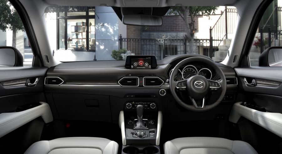 Торпедо Mazda CX-5 2016 года  (JP) (фото 8 из 14)
